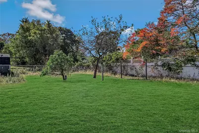 92 Grand Boulevard, Wyandanch, NY 11798 - Photo 28