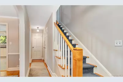 35 Carlton Street, Malverne, NY 11565 - Photo 24