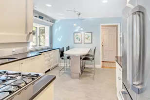 35 Carlton St, Malverne, NY 11565 - Photo 20