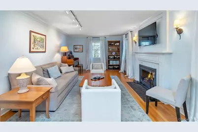 35 Carlton Street, Malverne, NY 11565 - Photo 12