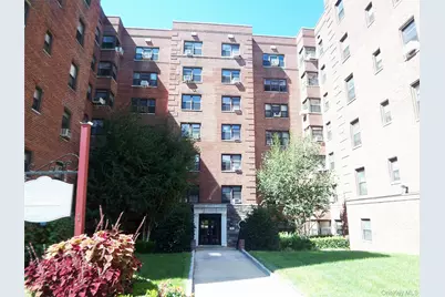 1 Fisher Drive #520, Mount Vernon, NY 10552 - Photo 2