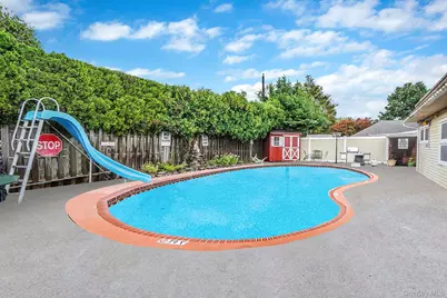 246 Blacksmith Road, Levittown, NY 11756 - Photo 28