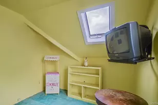 246 Blacksmith Rd, Levittown, NY 11756 - Photo 24