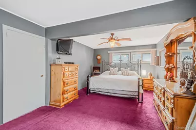 246 Blacksmith Road, Levittown, NY 11756 - Photo 10