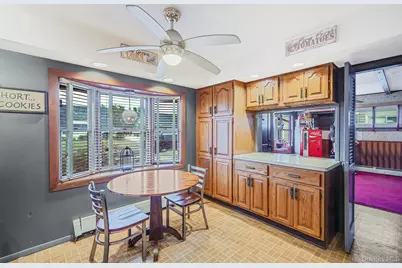 246 Blacksmith Road, Levittown, NY 11756 - Photo 6