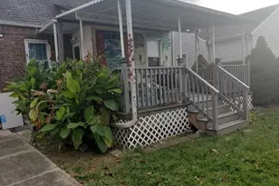 269 Windsor Pkwy, Hempstead, NY 11550 - Photo 2