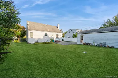 107 Cardinal Road, Levittown, NY 11756 - Photo 6