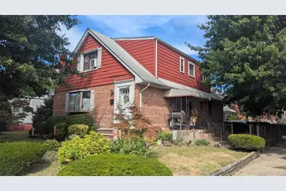 190 17 42nd Avenue, Flushing, NY 11358 - Photo 2