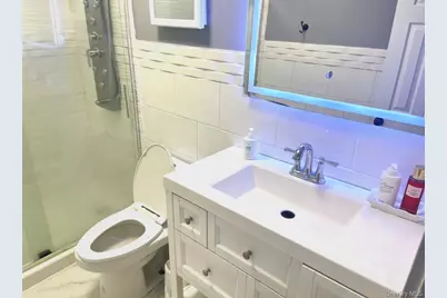 269 E Columbia Street, Hempstead, NY 11550 - Photo 4