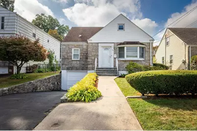 73 Storey Lane, Yonkers, NY 10710 - Photo 1