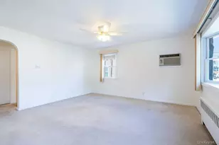 73 Storey Ln, Yonkers, NY 10710 - Photo 4