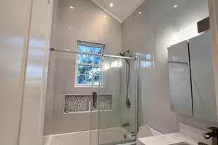 566 Locust Ave, Oakdale, NY 11769 - Photo 18