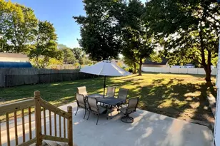 566 Locust Ave, Oakdale, NY 11769 - Photo 26