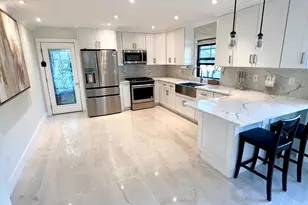 566 Locust Ave, Oakdale, NY 11769 - Photo 8