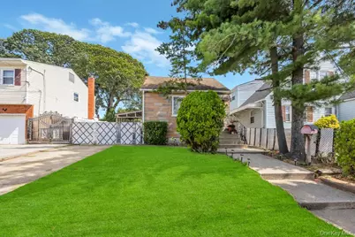 5 Park Place, Valley Stream, NY 11580 - Photo 1