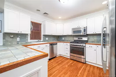 3731 Park Avenue, Wantagh, NY 11793 - Photo 10