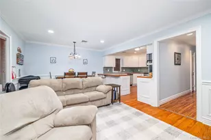 3731 Park Ave, Wantagh, NY 11793 - Photo 18