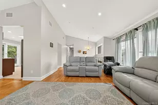 17 John F Kennedy Dr, Stony Point, NY 10980 - Photo 10