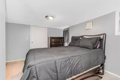 3212 Fish Avenue, Bronx, NY 10469 - Photo 10