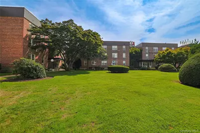 530 Dubois Avenue #1B, Valley Stream, NY 11581 - Photo 18