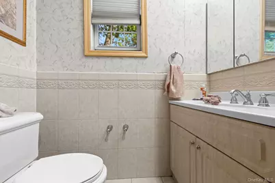 145 Cornwell Avenue, Valley Stream, NY 11580 - Photo 16