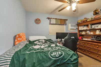 27 Juniper Road, Port Washington, NY 11050 - Photo 18