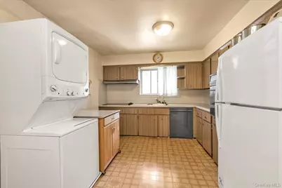 27 Juniper Road, Port Washington, NY 11050 - Photo 14