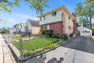 27 Juniper Rd, Port Washington, NY 11050 - Photo 2