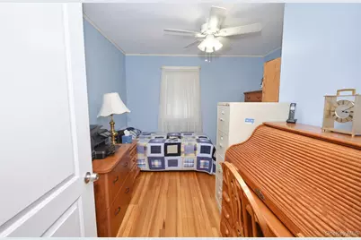 20 Geranium Avenue, Floral Park, NY 11001 - Photo 26