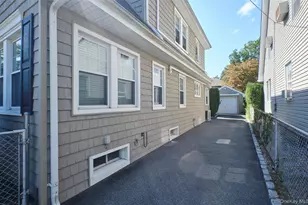 20 Geranium Ave, Floral Park, NY 11001 - Photo 6