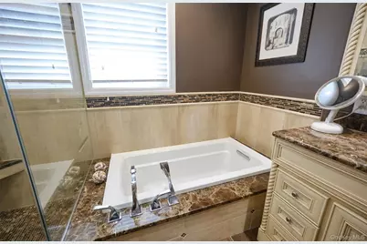 20 Geranium Avenue, Floral Park, NY 11001 - Photo 28