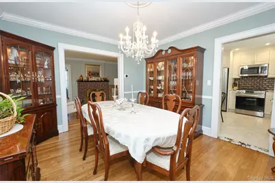 20 Geranium Avenue, Floral Park, NY 11001 - Photo 14