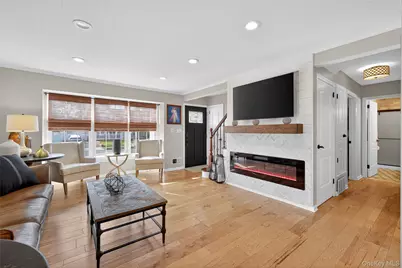 1723 Kroll Road, East Meadow, NY 11554 - Photo 4