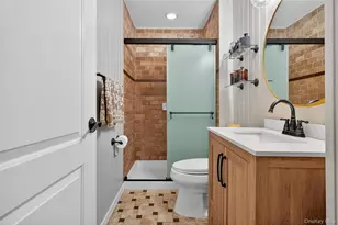 1723 Kroll Rd, East Meadow, NY 11554 - Photo 18