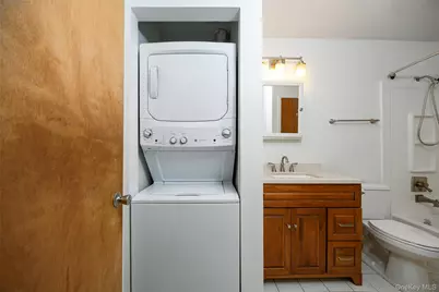 9 Hudson Heights Drive, Poughkeepsie, NY 12601 - Photo 18