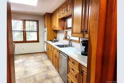 107 E Thompson Place, Smallwood, NY 12778 - Photo 4