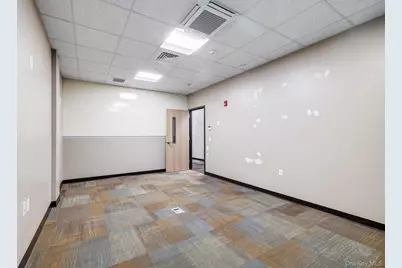 982 Main Street #Suite 5, Fishkill, NY 12524 - Photo 28