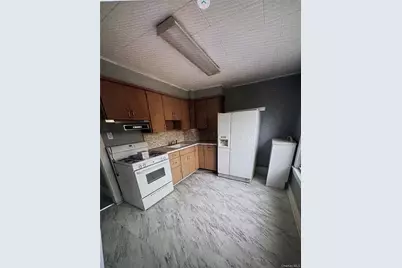 66 Clinton Avenue, Monticello, NY 12701 - Photo 2