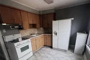 66 Clinton Ave, Monticello, NY 12701 - Photo 2