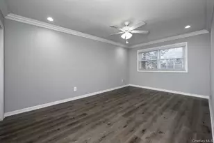 111 College Rd, Selden, NY 11784 - Photo 6