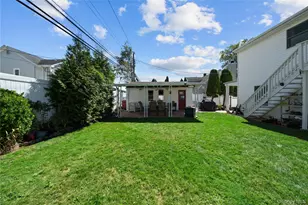 166 Swan Ln, Levittown, NY 11756 - Photo 40