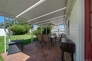 166 Swan Ln, Levittown, NY 11756 - Photo 34