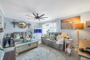 63 Silver Ln, Levittown, NY 11756 - Photo 8