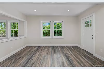 16 Ozone Road, Rocky Point, NY 11778 - Photo 4