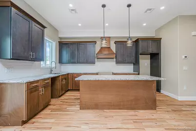 19 Glenwood Avenue, New York, NY 10301 - Photo 6