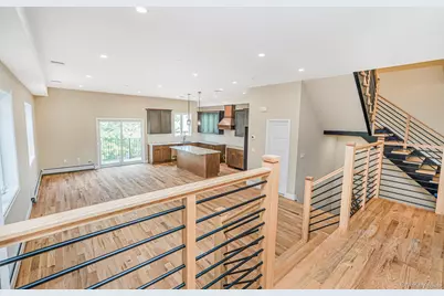 19 Glenwood Avenue, New York, NY 10301 - Photo 8