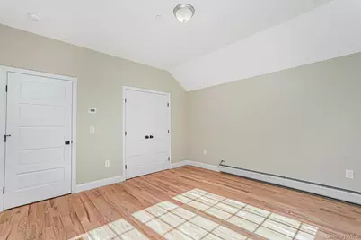 19 Glenwood Avenue, New York, NY 10301 - Photo 18