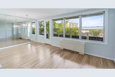 23-20 Bell Boulevard #5F, Bayside, NY 11360 - Photo 6