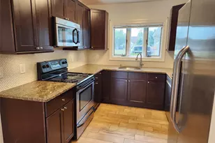 827 E Park Ave, Long Beach, NY 11561 - Photo 2