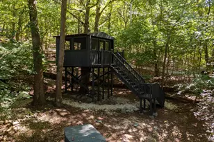 644A Bread and Cheese Hollow Rd, Northport, NY 11768 - Photo 24